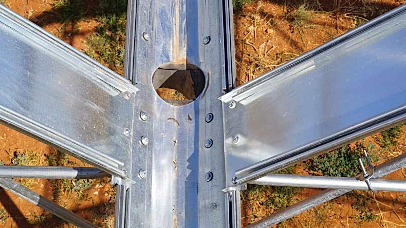 Damlama ,Yağmurlama  ve Toprak Yüzeyinde Yağmurlama, Üstten Yağmurlama Sistemi